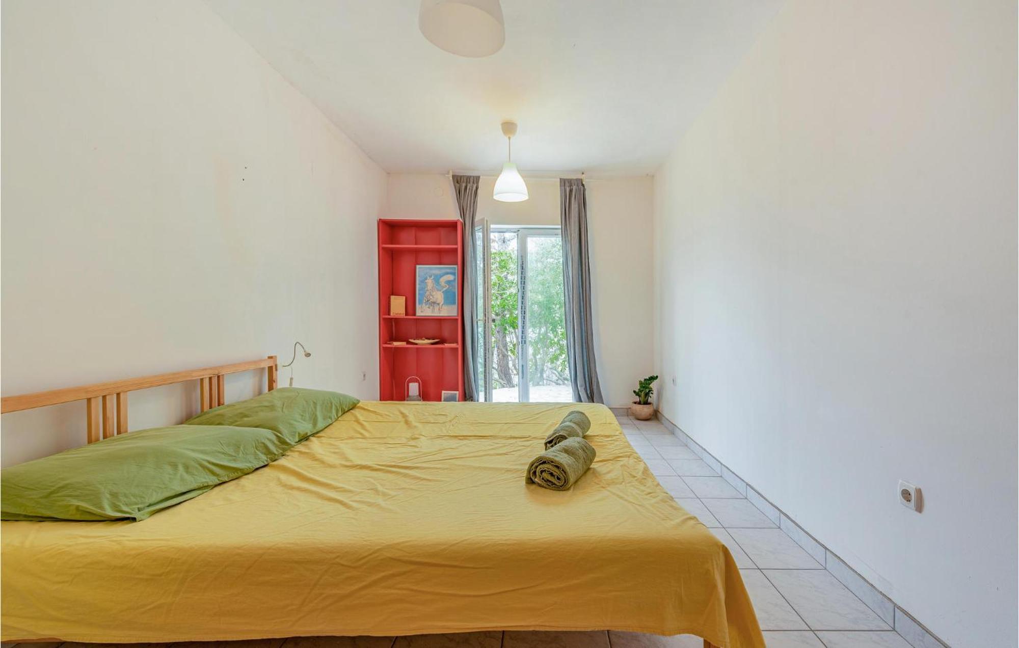 Pet Friendly Apartment In Novalja With Kitchen Luaran gambar